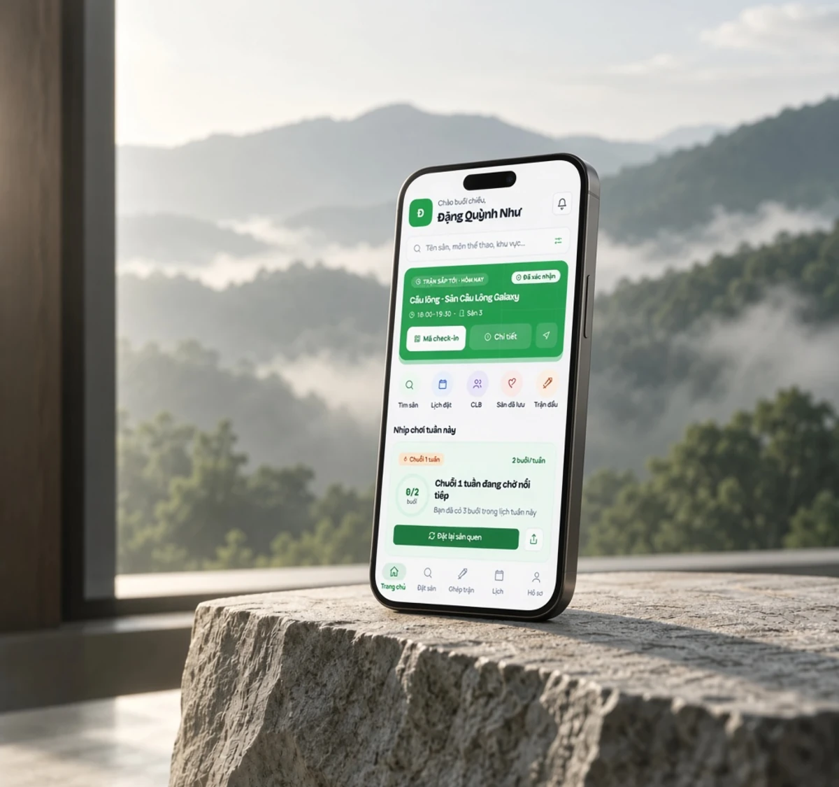 iPhone trên khối đá, màn hình trang chủ ứng dụng ACE Sport